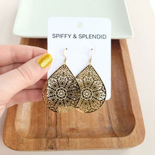 Load image into Gallery viewer, Camilla Earrings