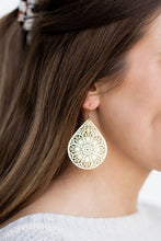 Load image into Gallery viewer, Camilla Earrings