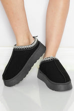 Load image into Gallery viewer, Black Contrast Print Suede Plush Lined Snow Boots
