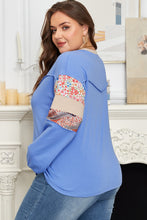 Load image into Gallery viewer, Khaki Exposed Seam Floral Mixed Patchwork Relaxed Plus Size Top