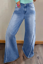 Load image into Gallery viewer, Beau Blue Vintage Stitching Raw Hem Flared Jeans